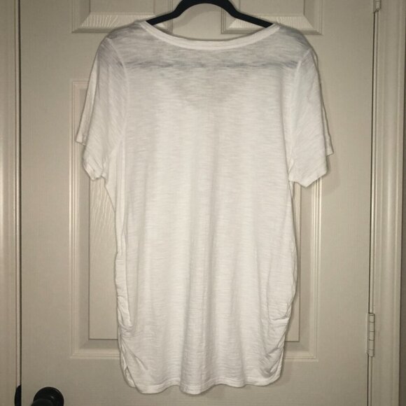 Lane Bryant white cinched side v-neck cotton tee size 14/16 - Picture 4 of 4
